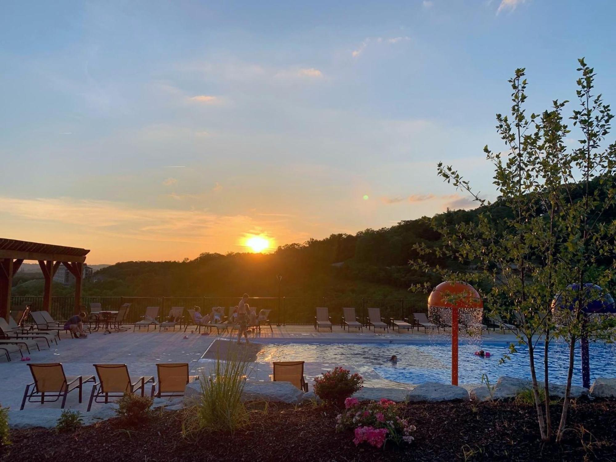 Chateau On The Cove Branson Esterno foto