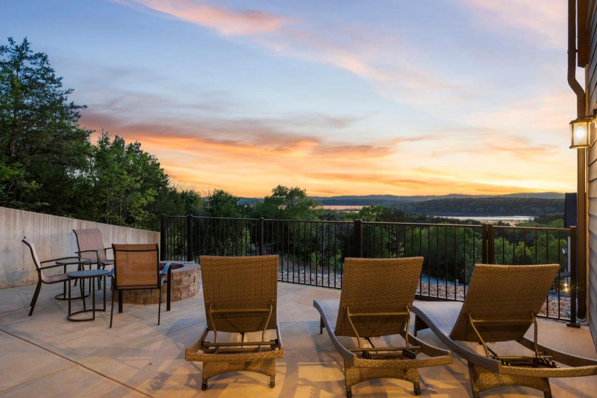 Chateau On The Cove Branson Esterno foto