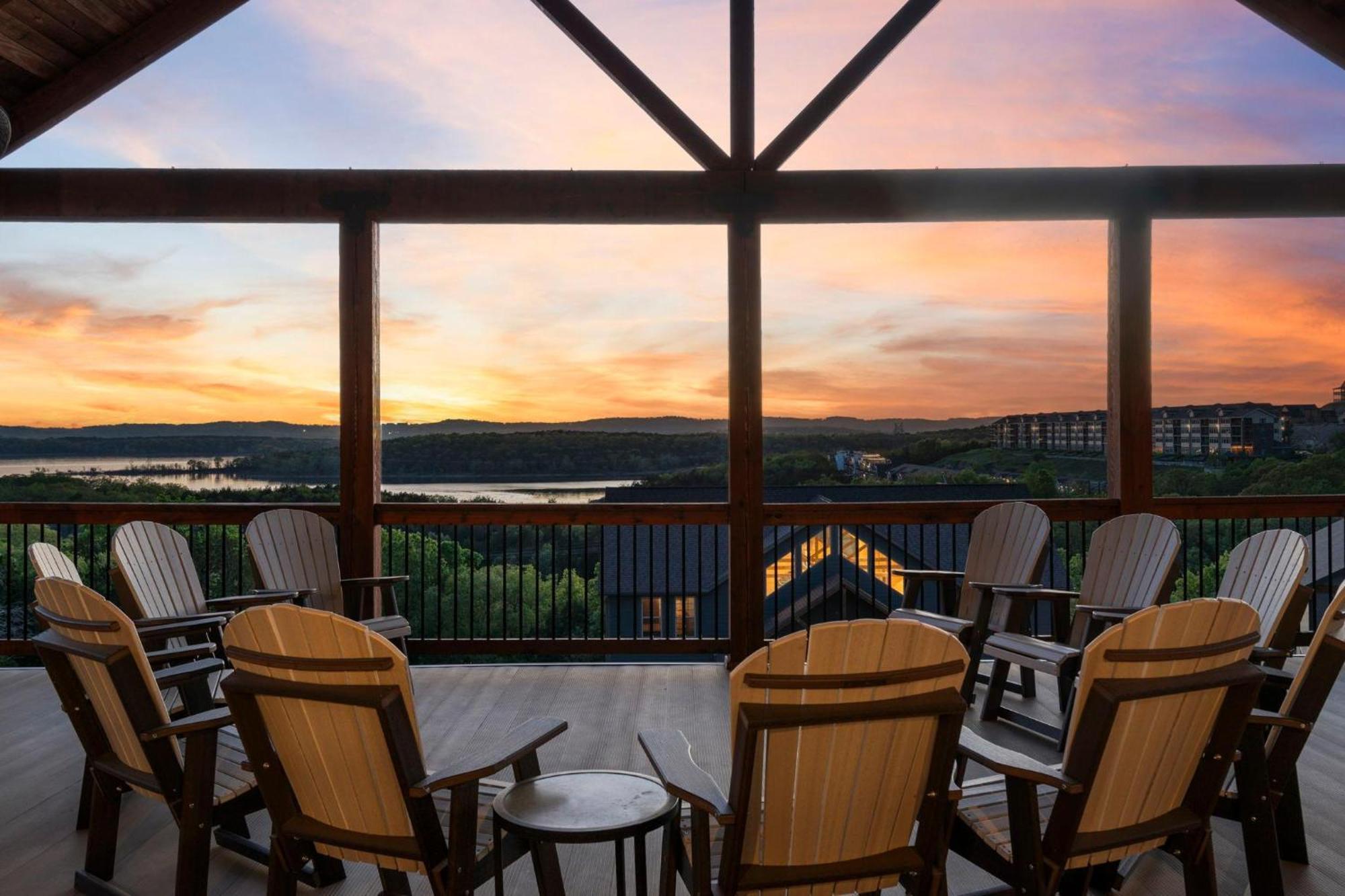 Chateau On The Cove Branson Esterno foto
